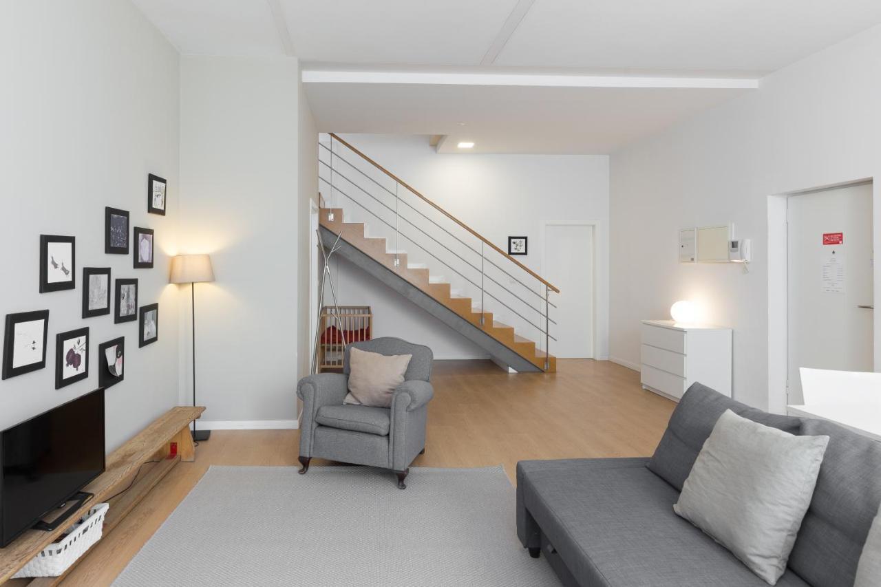 Clube Charming Apartments - Clerigos Porto Bagian luar foto