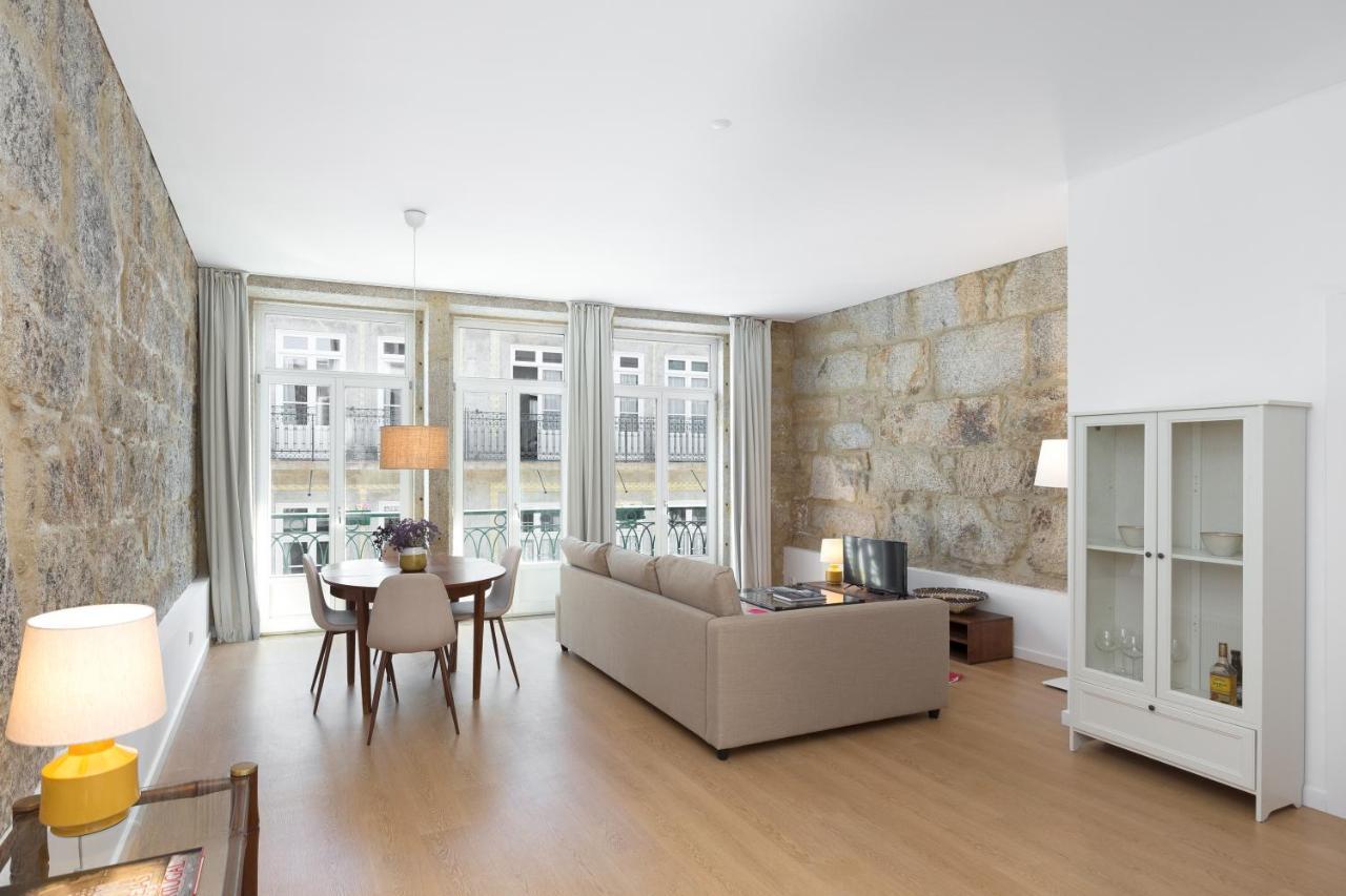 Clube Charming Apartments - Clerigos Porto Bagian luar foto